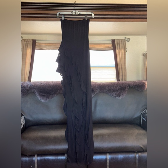 Black Strapless Evening Dress - Picture 4 of 7